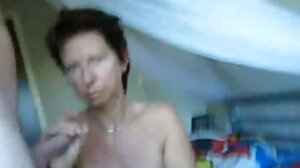 Camsoda - sex ze starszym film Gwiazda porno bawi się cipką za pomocą dildo i palców